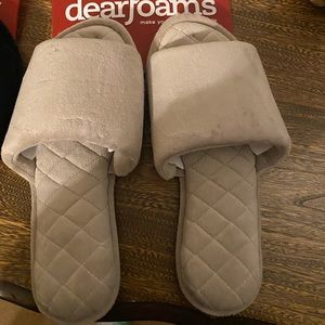 Dearfoams beige House slippers